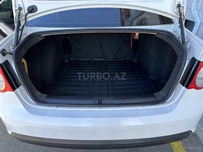 Volkswagen Jetta 2009, 176,000 km - 1.6 l - Gəncə