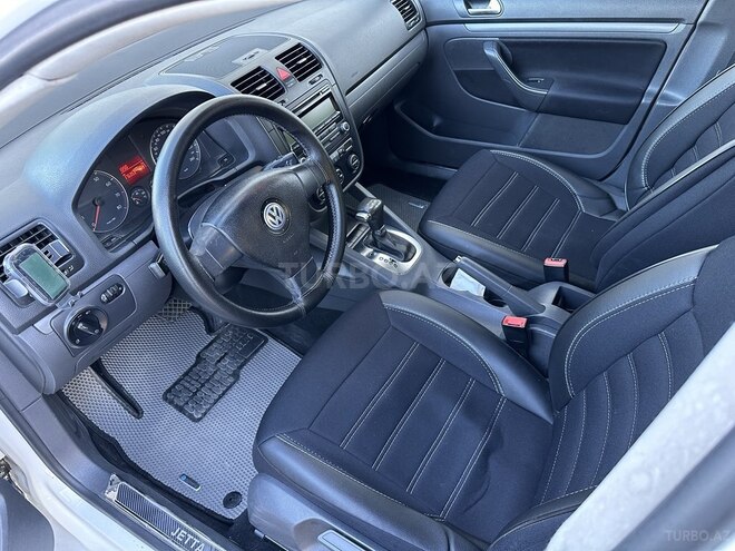 Volkswagen Jetta 2009, 176,000 km - 1.6 l - Gəncə