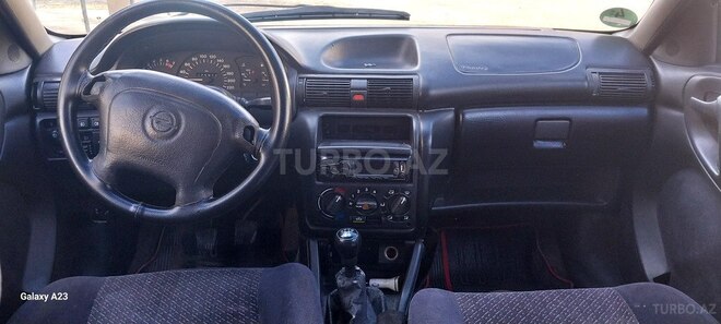 Opel Astra 1997, 215,436 km - 1.6 l - Qazax