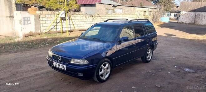 Opel Astra 1997, 215,436 km - 1.6 l - Qazax