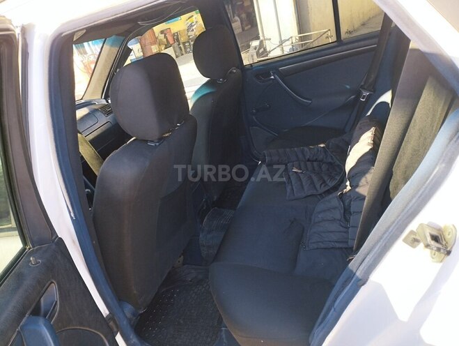 Mercedes C 220 1999, 627,883 km - 2.2 l - Sabirabad
