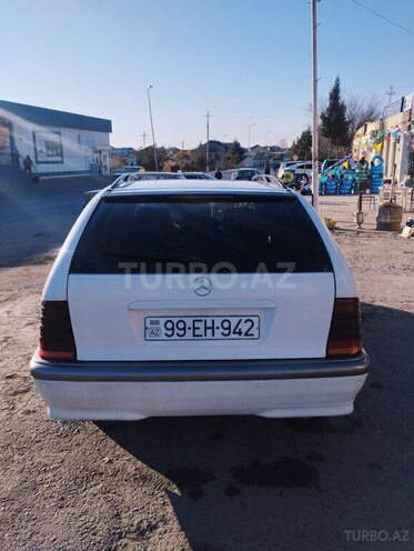 Mercedes C 220 1999, 627,883 km - 2.2 l - Sabirabad