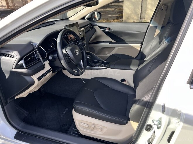 Toyota Camry 2022, 12,598 km - 2.5 l - Bakı