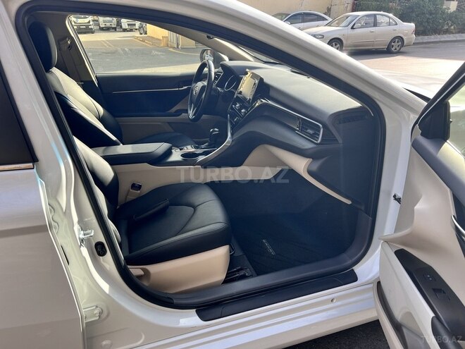 Toyota Camry 2022, 12,598 km - 2.5 l - Bakı