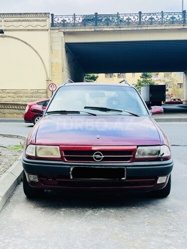 Opel Astra 1994, 250,000 km - 1.6 l - Bakı