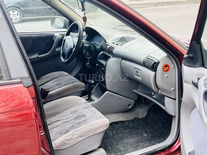Opel Astra 1994, 250,000 km - 1.6 l - Bakı