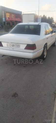 Mercedes E 250 1991, 256,485 km - 2.5 l - Sumqayıt