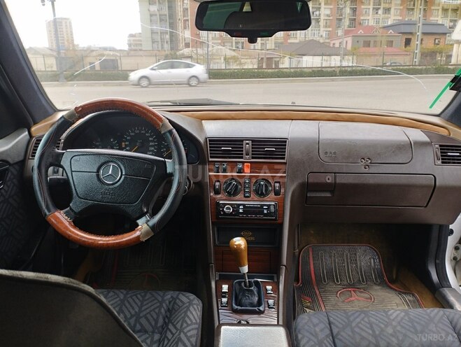 Mercedes C 180 1995, 333,000 km - 1.8 l - Bakı