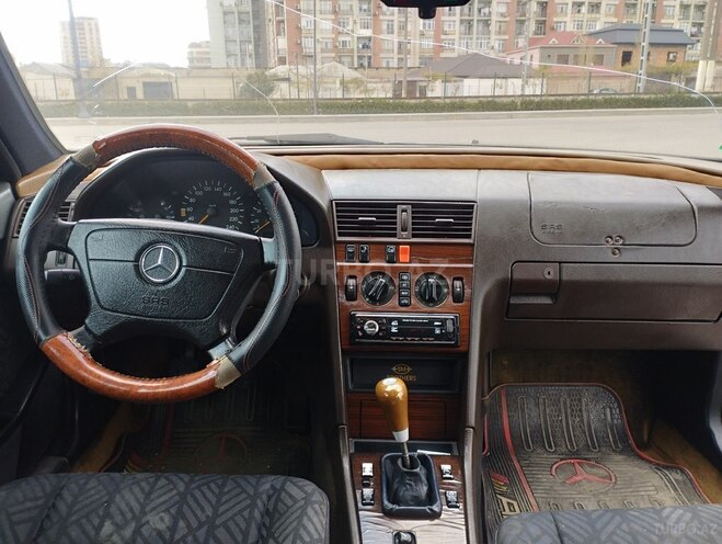 Mercedes C 180 1995, 333,000 km - 1.8 l - Bakı