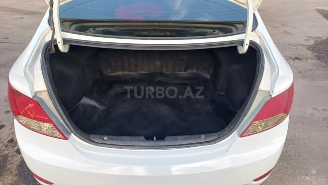 Hyundai Accent 2011, 270,000 km - 1.4 l - Xaçmaz