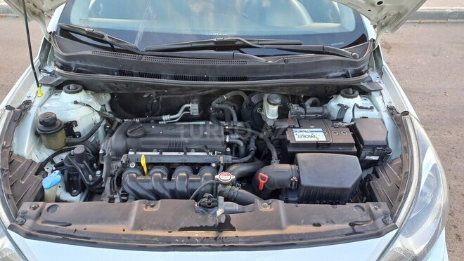 Hyundai Accent 2011, 270,000 km - 1.4 l - Xaçmaz