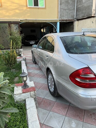 Mercedes E 200 2003, 274,000 km - 1.8 l - Ucar