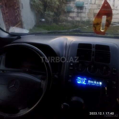 Mercedes Vito 110 1998, 820,000 km - 2.3 л - Salyan