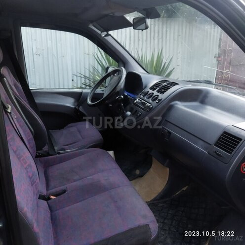 Mercedes Vito 110 1998, 820,000 km - 2.3 л - Salyan
