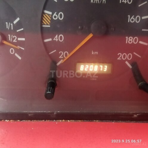 Mercedes Vito 110 1998, 820,000 km - 2.3 л - Salyan