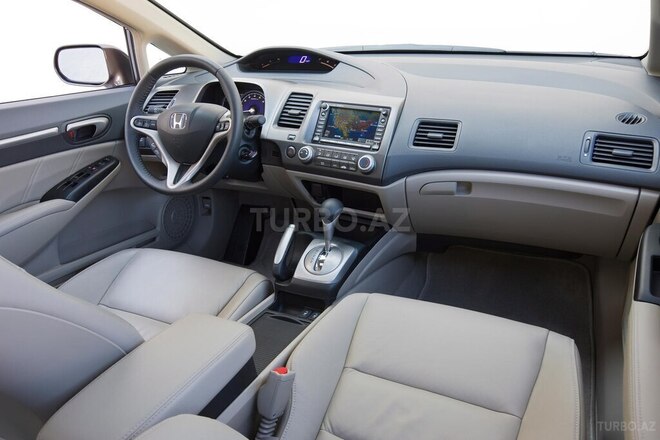 Honda Civic 2009, 330,000 km - 1.3 l - Bakı