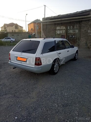 Mercedes E 200 1992, 10,000 km - 2.0 l - Bakı