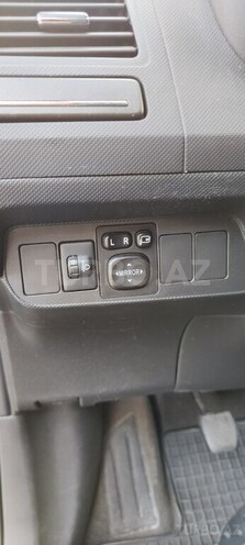 Toyota Auris 2011, 235,000 km - 1.4 л - Bakı