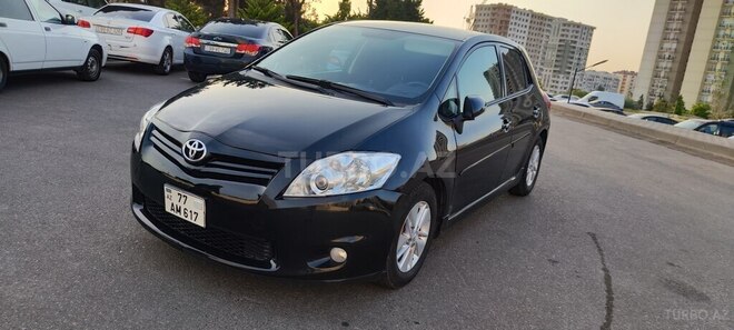 Toyota Auris 2011, 235,000 km - 1.4 л - Bakı