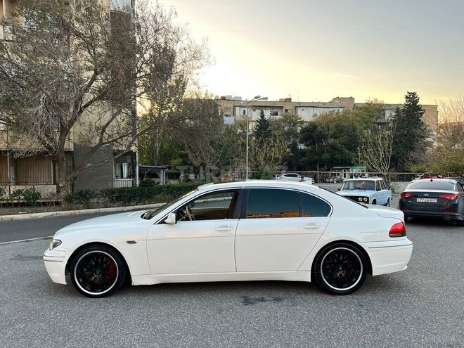 BMW 745 2002, 358,000 km - 4.4 л - Bakı