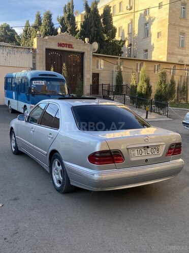 Mercedes E 280 2001, 346,337 km - 2.8 л - Gəncə