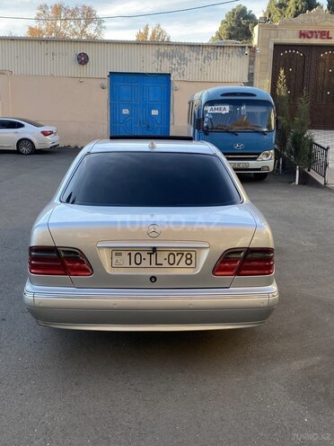 Mercedes E 280 2001, 346,337 km - 2.8 л - Gəncə