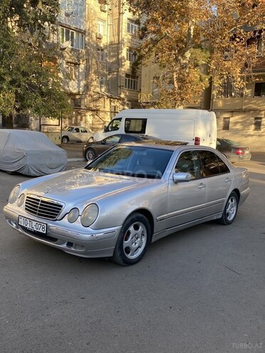 Mercedes E 280 2001, 346,337 km - 2.8 л - Gəncə