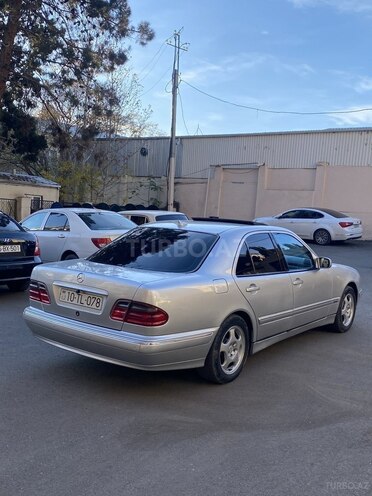 Mercedes E 280 2001, 346,337 km - 2.8 л - Gəncə