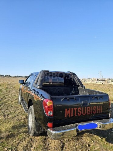 Mitsubishi L200 2008, 385,350 km - 2.5 l - Bakı