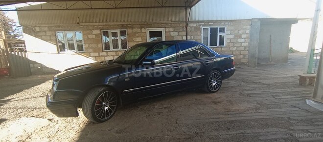 Mercedes E 240 1998, 390,000 km - 2.4 l - Bakı