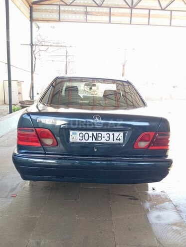 Mercedes E 220 1997, 530,000 km - 2.2 l - Sumqayıt