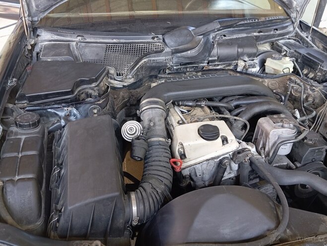 Mercedes E 220 1997, 530,000 km - 2.2 l - Sumqayıt