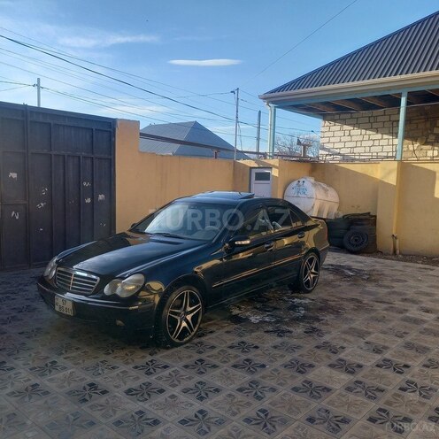 Mercedes C 240 2001, 324,000 km - 2.4 л - Bakı