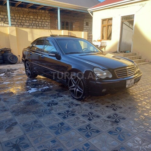 Mercedes C 240 2001, 324,000 km - 2.4 л - Bakı