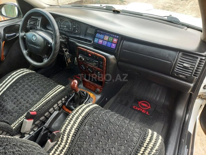 Opel Vectra 1999, 258,760 km - 1.8 l - Bakı