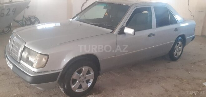 Mercedes C 220 1993, 365,814 km - 2.0 l - Bakı