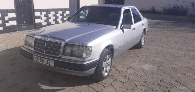 Mercedes C 220 1993, 365,814 km - 2.0 l - Bakı