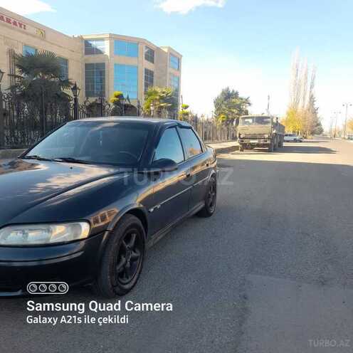 Opel Vectra 2001, 365,236 km - 2.2 л - Bakı