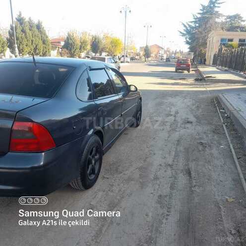 Opel Vectra 2001, 365,236 km - 2.2 л - Bakı