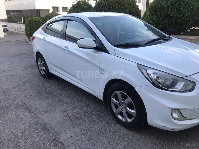 Hyundai Accent 2011, 224,000 km - 1.6 l - Bakı