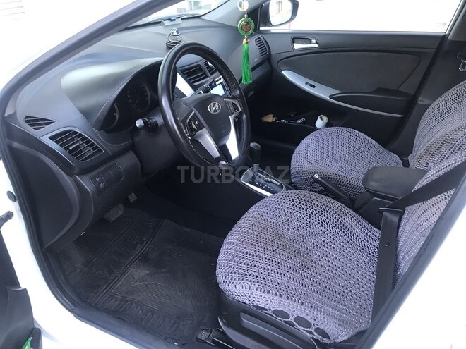 Hyundai Accent 2011, 224,000 km - 1.6 l - Bakı