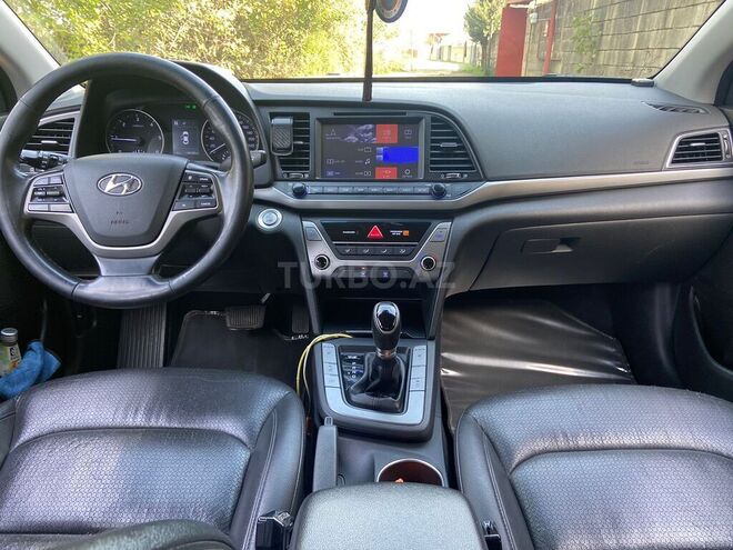 Hyundai Elantra 2016, 138,000 km - 1.6 л - Bakı
