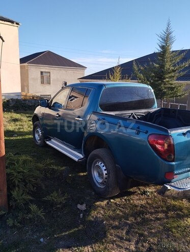 Mitsubishi L200 2007, 286,500 km - 2.5 l - Lerik