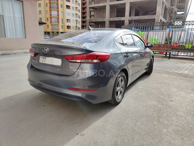 Hyundai Elantra 2015, 134,500 km - 1.6 l - Bakı
