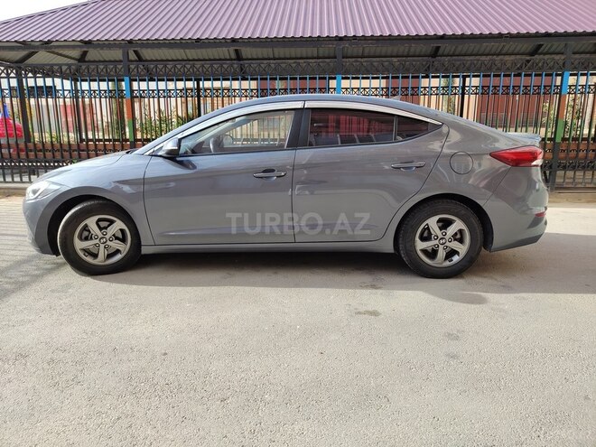 Hyundai Elantra 2015, 134,500 km - 1.6 l - Bakı