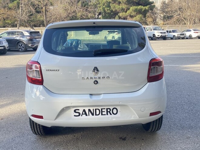 Renault Sandero 2015, 27,513 km - 1.6 l - Xırdalan