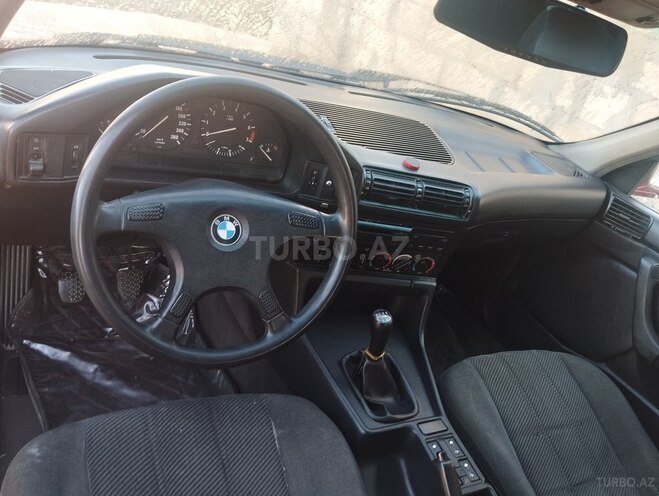 BMW 525 1991, 233,000 km - 2.5 l - Bakı