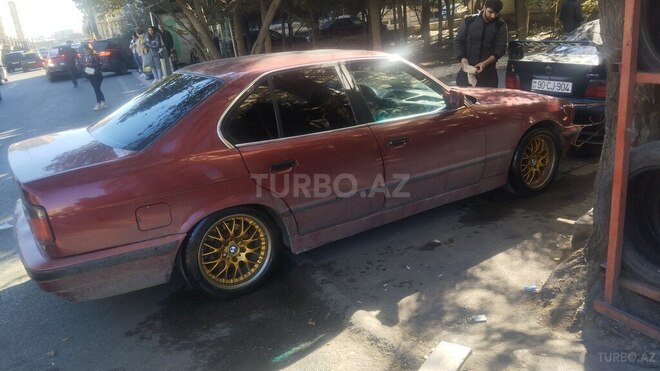BMW 525 1991, 233,000 km - 2.5 l - Bakı