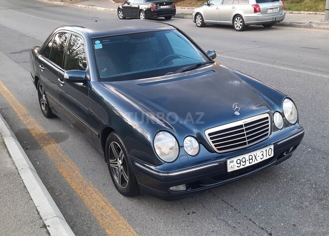 Mercedes E 220 2000, 326,000 km - 2.2 л - Bakı