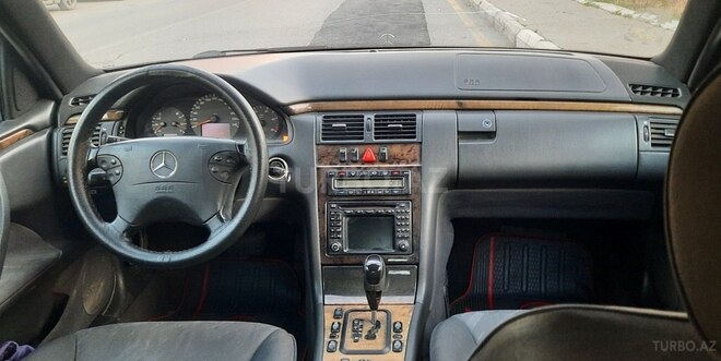 Mercedes E 220 2000, 326,000 km - 2.2 л - Bakı